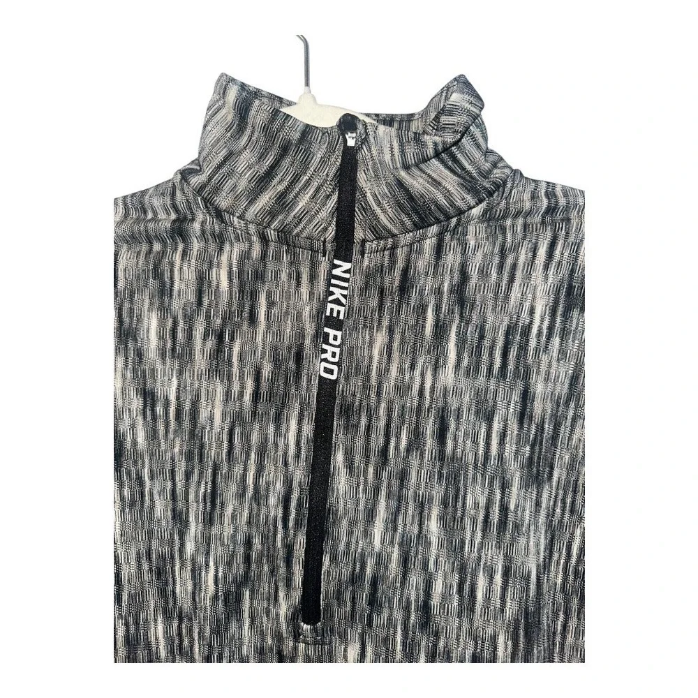 Nike‎ Pro Black/White Hyperwarm Quarter Zip, Small
